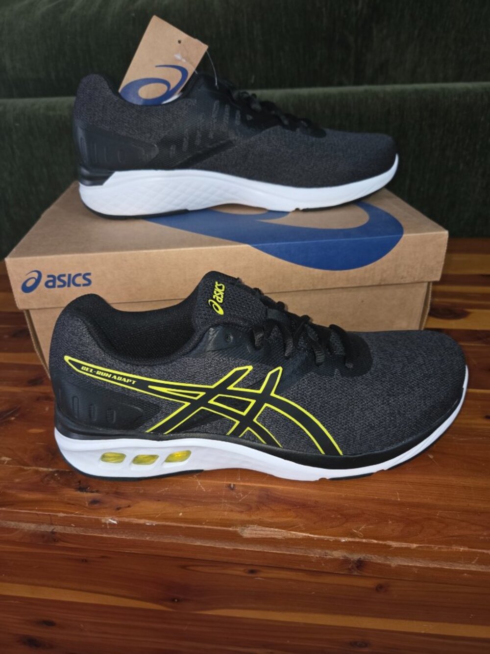 ASICS GEL-RUN ADAPT Rare Import Mens 9 BNIB